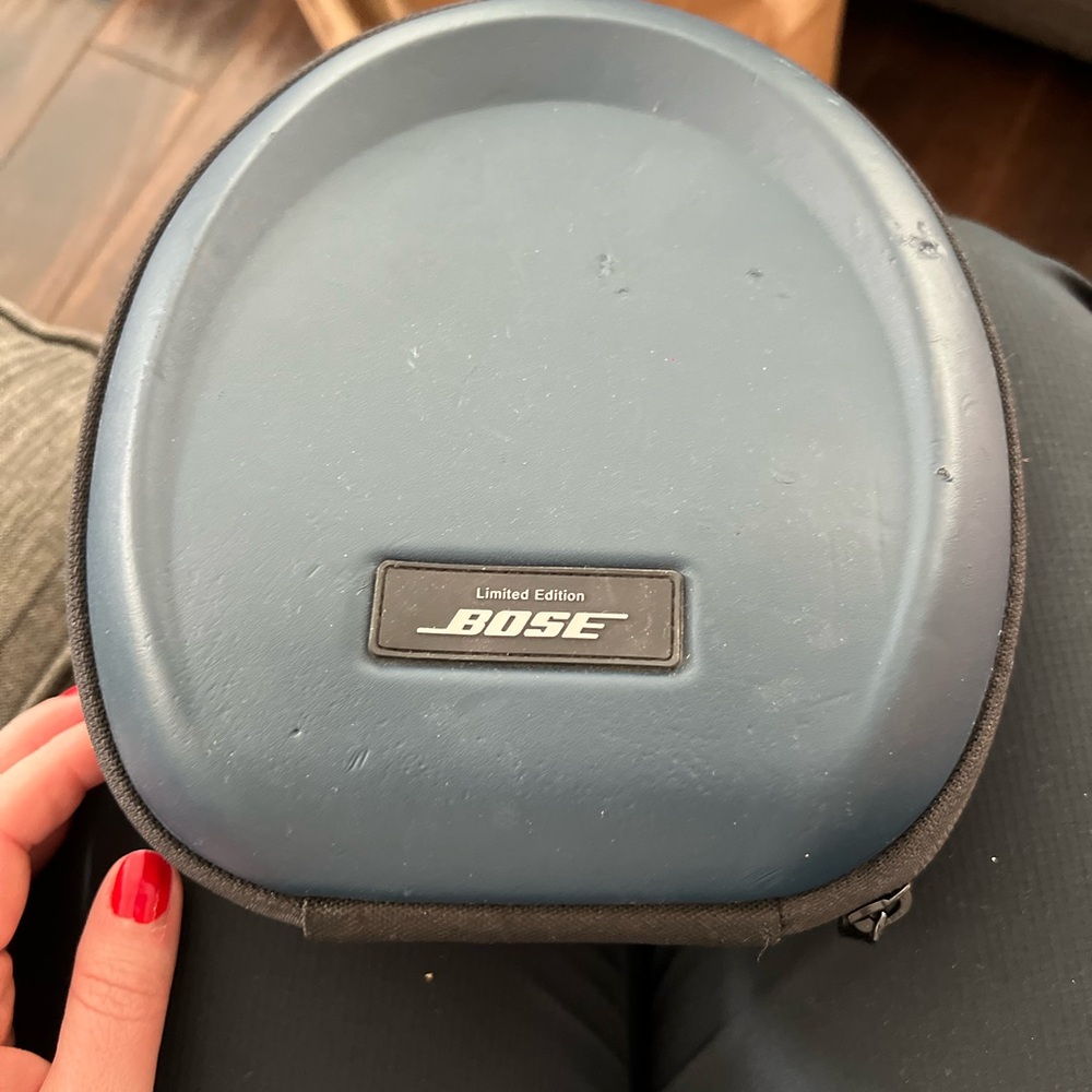 Bose Limited Edition Blue Headphone Case